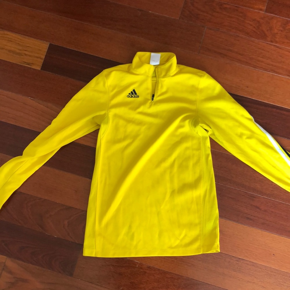 Bright yellow outdoor winter exercise top